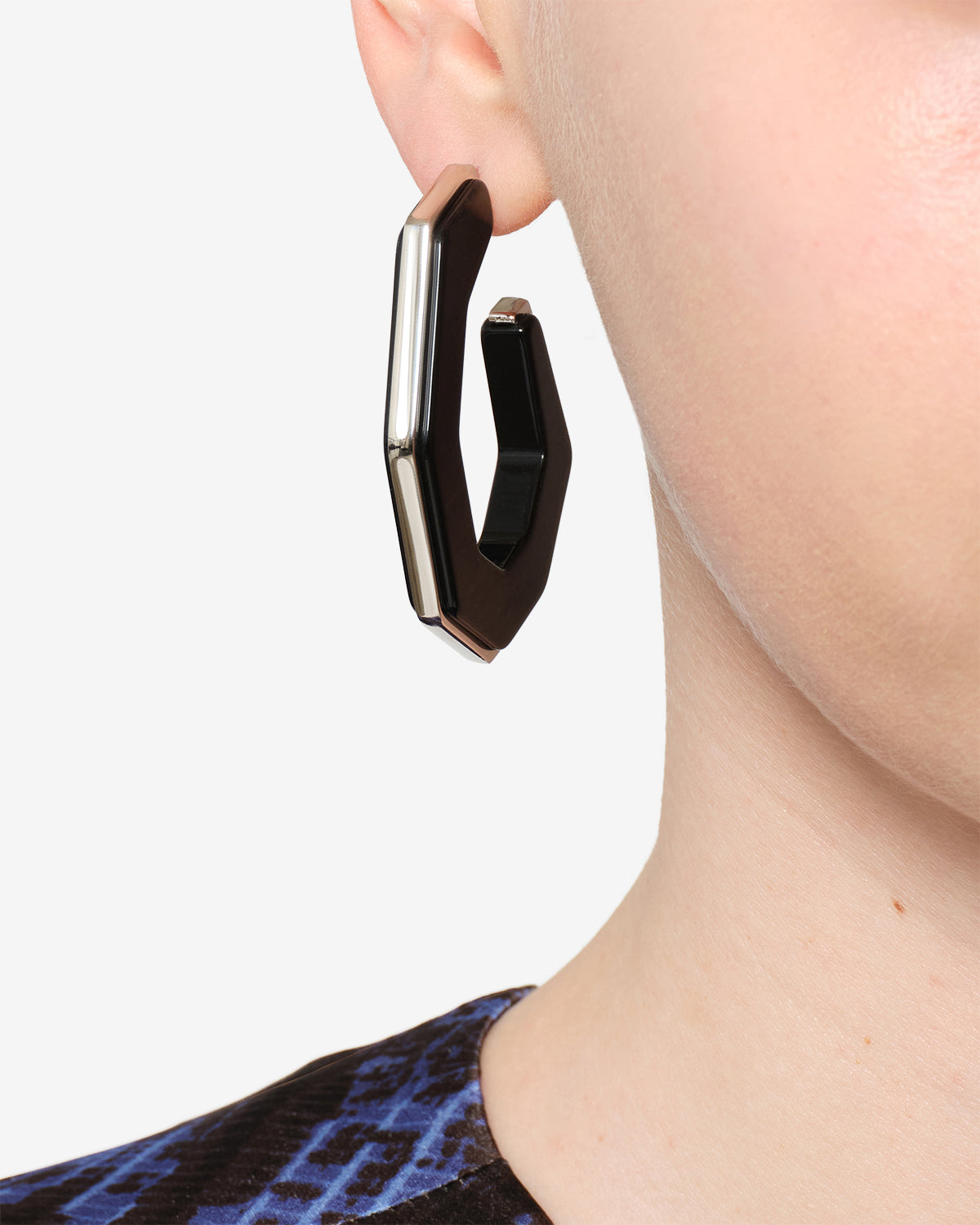 Boucles d'oreille Liu — Noir et argenté, vue 3 ; référence BL0322FAD4B02BBKSI